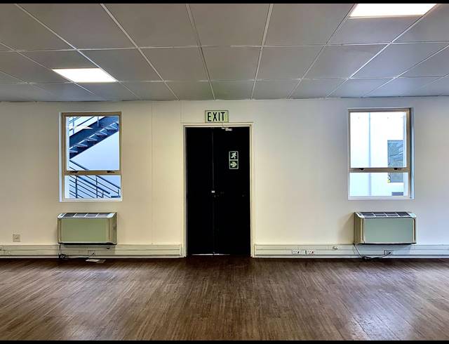 173M² OFFICE TO LET IN PLUMSTEAD